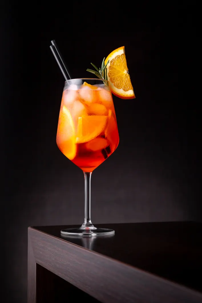 Aperol Spritz servido pela Uai Drinks